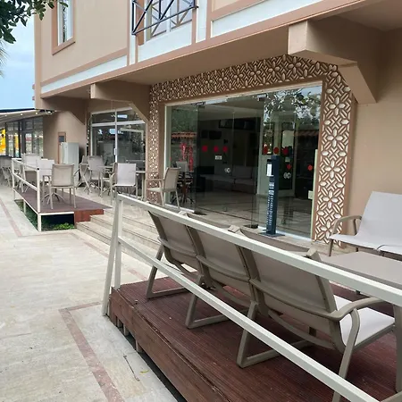 Beldibi Beach Hotel * בלדיבי