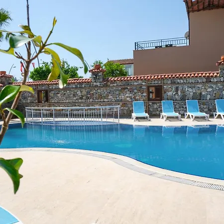 Beldibi Beach Hotel מלון *