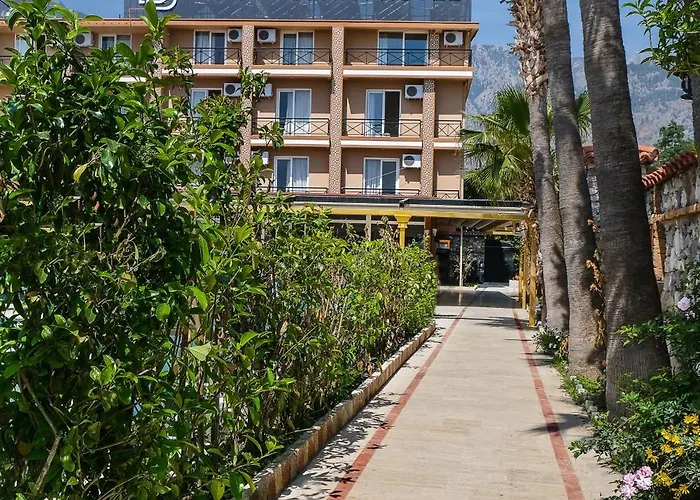 Beldibi Beach Hotel בלדיבי