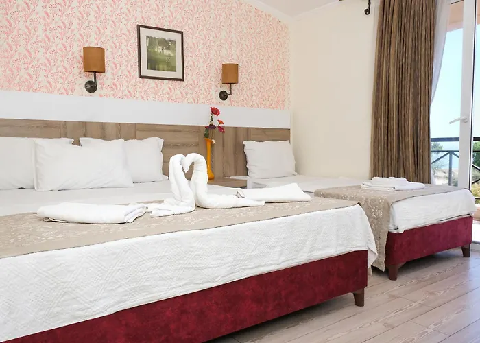 Beldibi Beach Hotel מלון *
