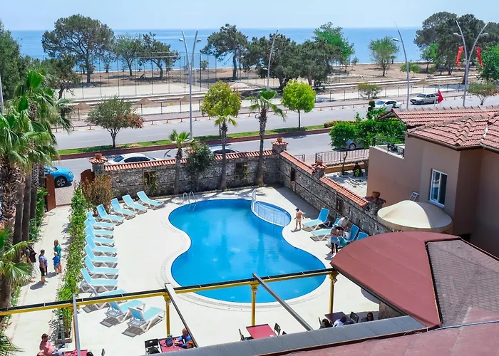 מלון Beldibi Beach Hotel *