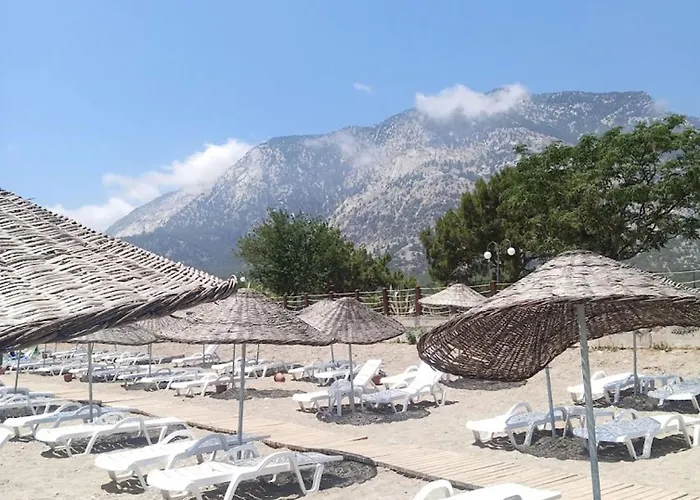 Beldibi Beach Hotel * בלדיבי