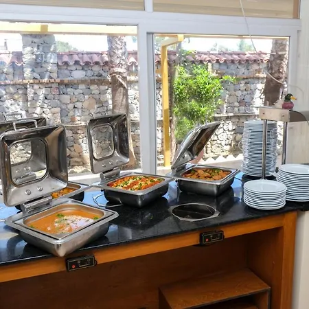 Beldibi Beach Hotel * בלדיבי
