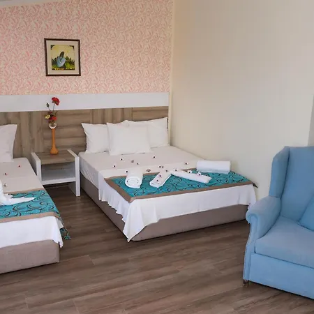 Beldibi Beach Hotel * בלדיבי