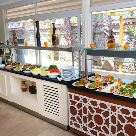 Beldibi Beach Hotel * בלדיבי